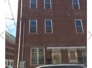 924 Green St #2, Philadelphia, PA 19123