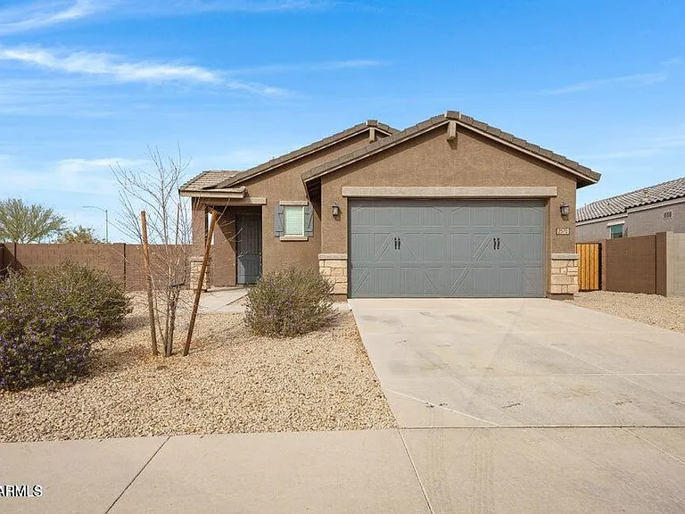 2570 E Corazon Trl — Photo 1