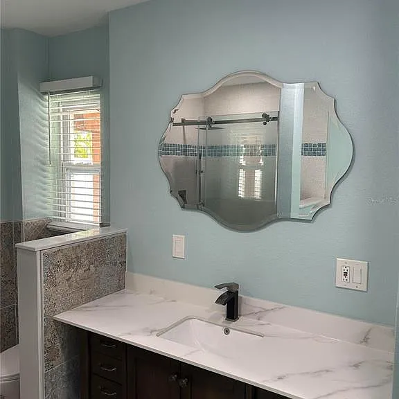 717 Sunset Cv — Photo 12