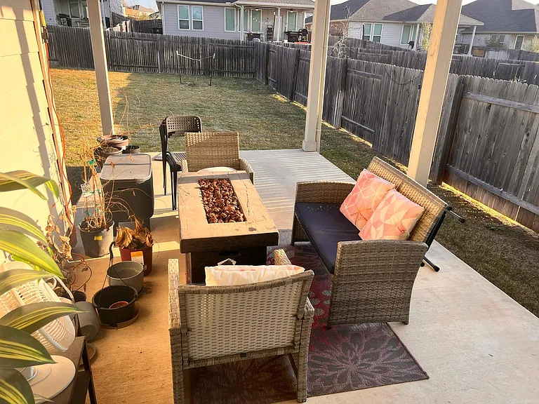 1224 Leaning Oak Ln — Photo 25