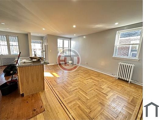 4th image of 3141 Mickle Ave