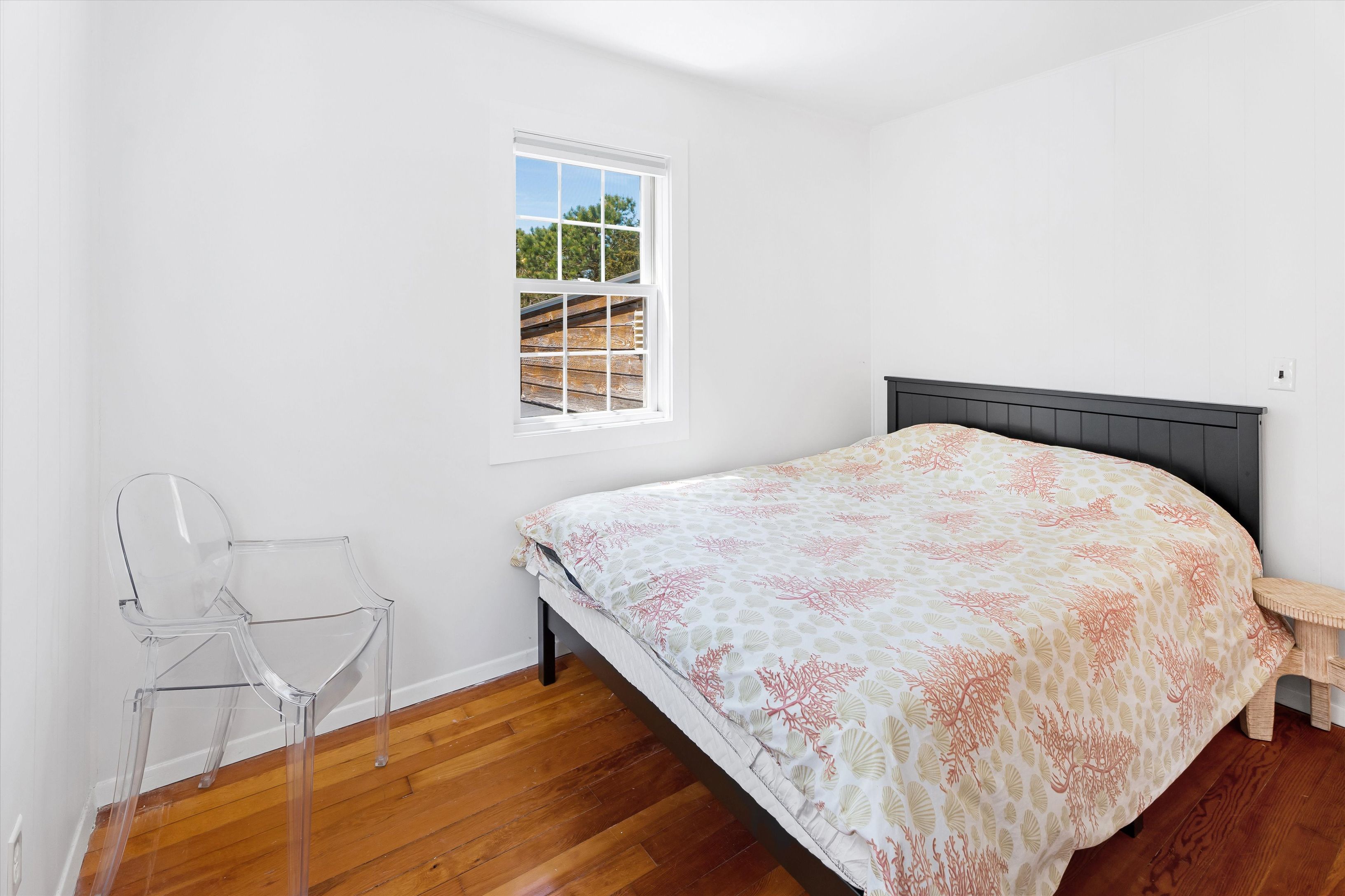 16 Beach Ave, Amagansett, NY 11930 | Out East
