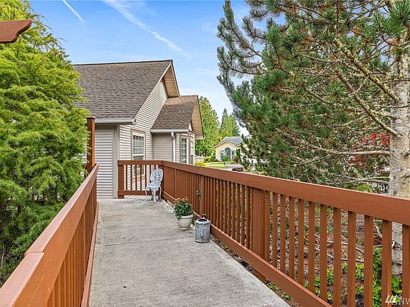 3rd image of 200 Alcott Dr #1-A
