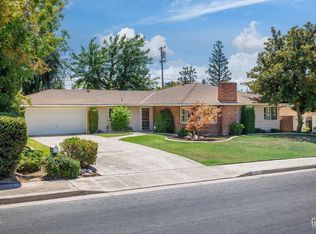 2607 Crest Dr, Bakersfield, CA 93306