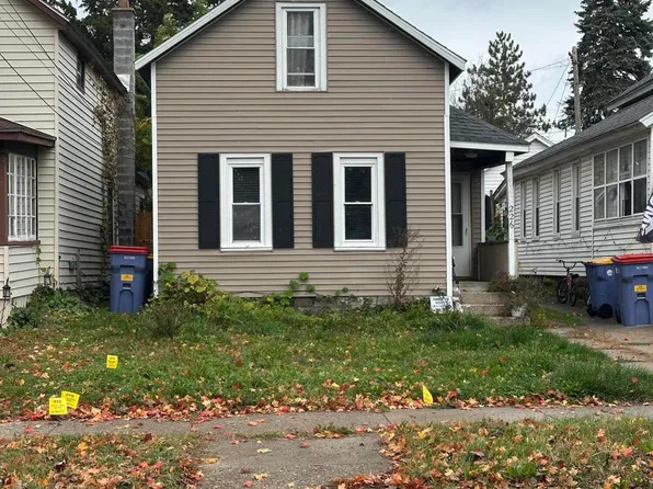 226 Lane Ave SW, Grand Rapids, MI 49504