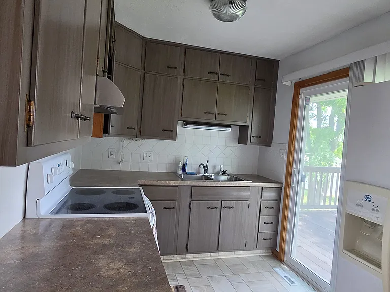 4937 S 77th Ave — Photo 11