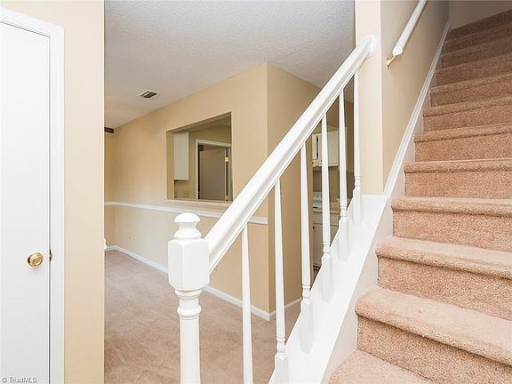 5th image of 317 E Montcastle Dr Unit A