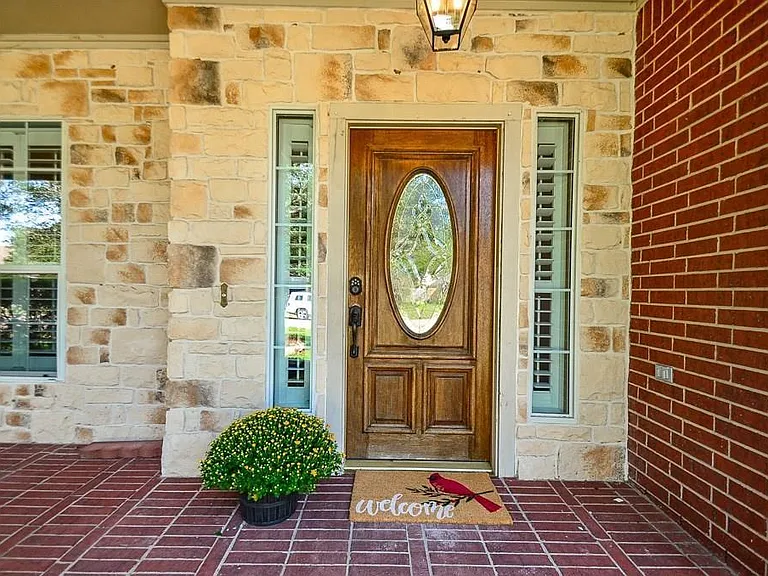 3706 Bailey Ln — Photo 3