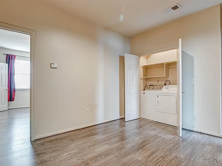 3742 E Ashford Villa Ln — Photo 26