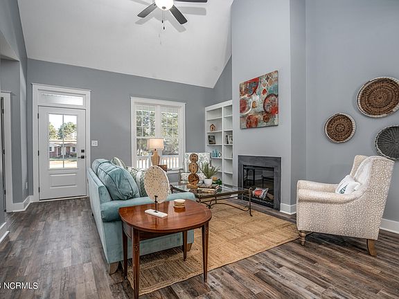 3rd image of 1035 Birchwood Drive