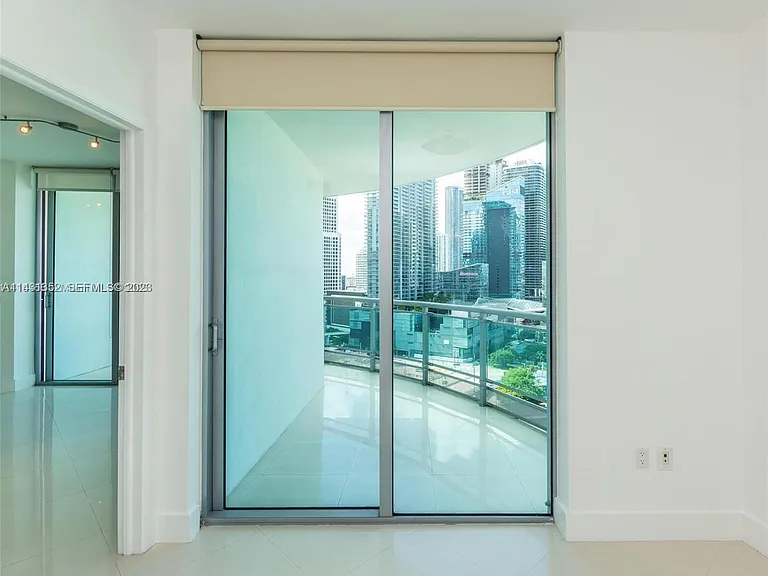 350 S Miami Ave #1300 — Photo 13
