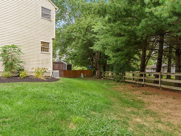 450 Hennigans Grove Rd — Photo 17