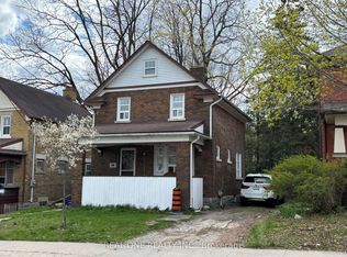 93 Peppler St, Waterloo, ON N2J3C9
