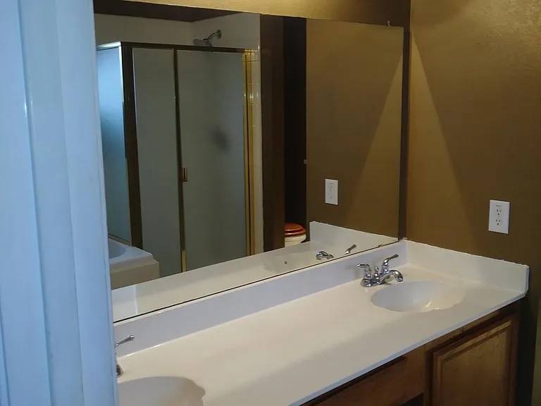 10506 Greenbriar Ln — Photo 27