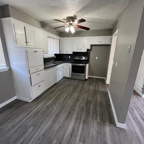 616 Juniper Ave — Photo 3
