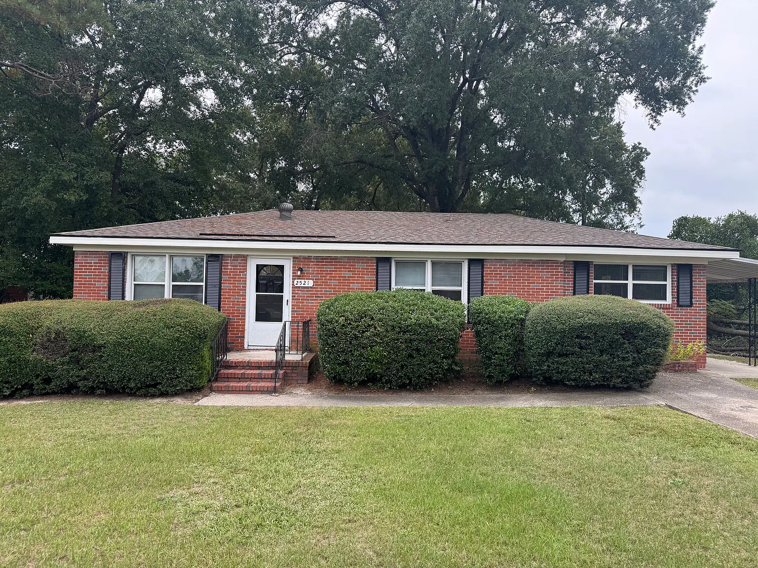 3 bed, 1128 sqft, $1,390 — Photo 1