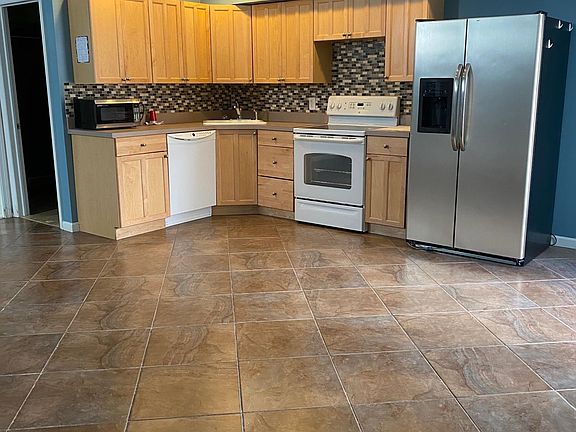 2nd image of 716 Vincent Ave #G