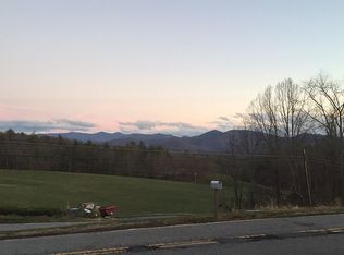 26 Woods Ammons Rd, Mars Hill, NC 28754