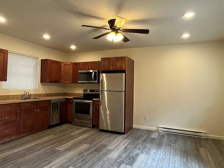 73 Webster Ave #A — Photo 5