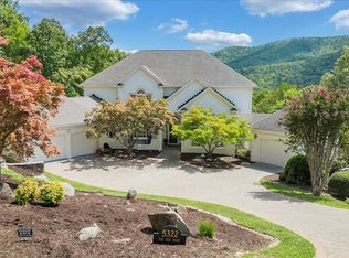 5322 Fox Den Rd, Roanoke, VA 24018