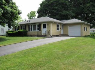 143 Sandalwood Dr, Rochester, NY 14616