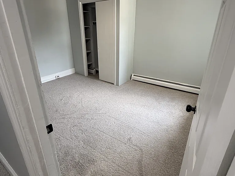 327 1st Ave #2 — Photo 5
