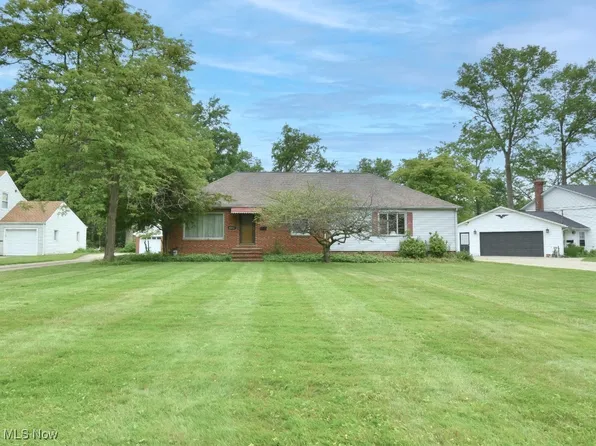 35545 Roberts Rd, Eastlake, OH 44095