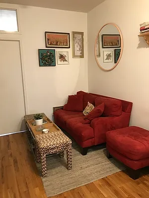 Rented by EXR | media 32