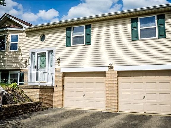3rd image of 109 Brooksedge Dr