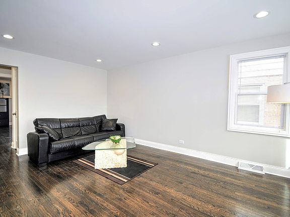 3rd image of 126 Frederick Ave