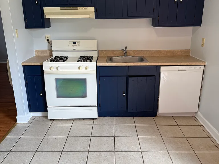 419 Fern St #B — Photo 15