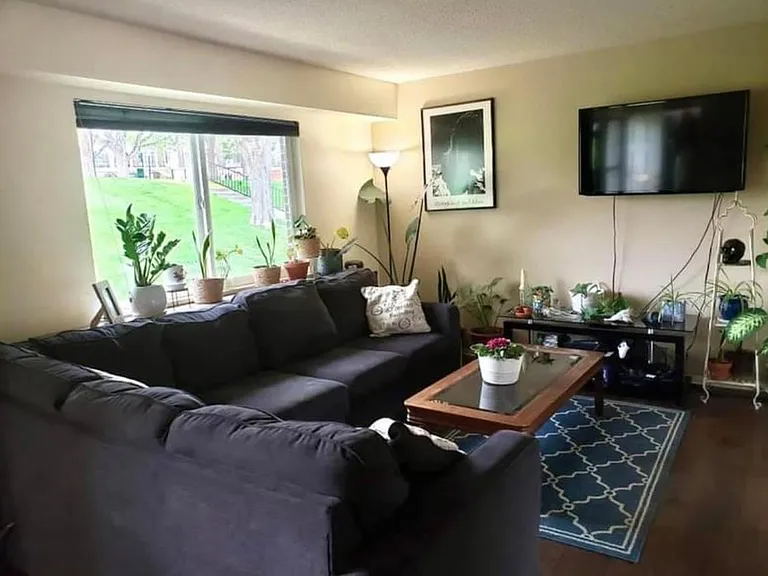 621 S Xenon Ct — Photo 3