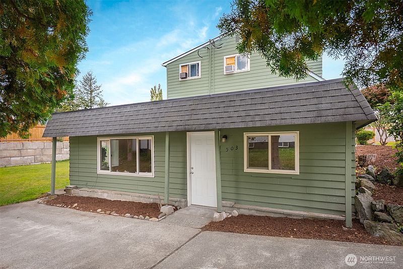 3rd image of 507 3rd Street
