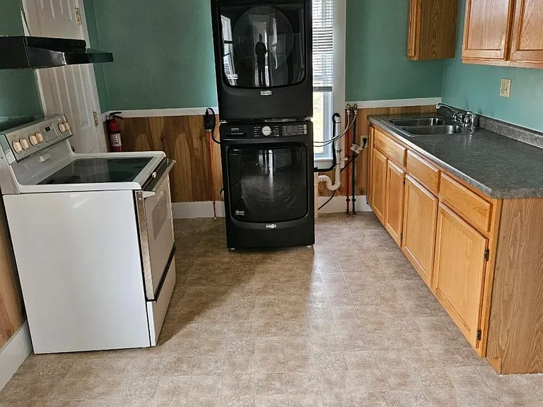 107 Main St #1 — Photo 7