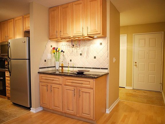 3rd image of 1476 Four Oaks Cir