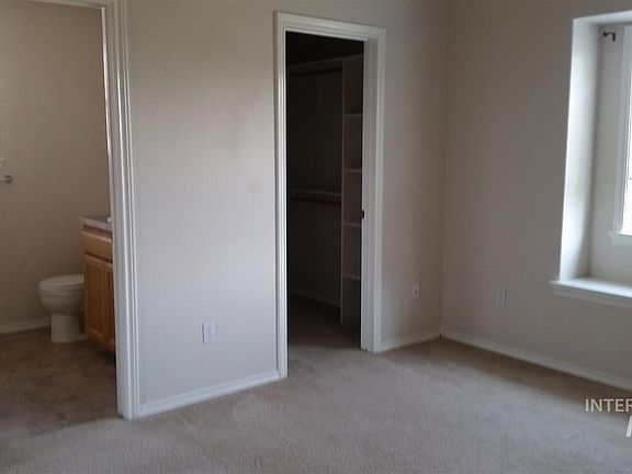 4th image of 4919 Asbury Way