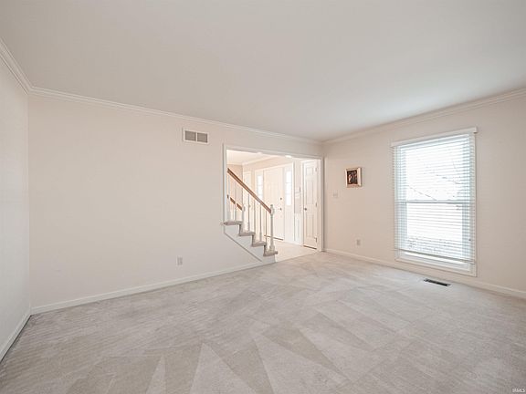 5th image of 8201 Carolwood Dr