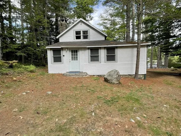 (undisclosed Address), Raymond, ME 04071