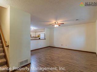 2548 Candle Crest Cir, Manhattan, KS 66503