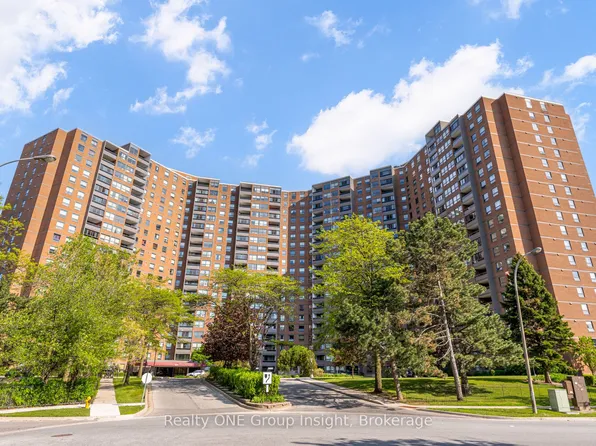 625 The West Mall Unit 1105, Toronto, ON M9C 4W9