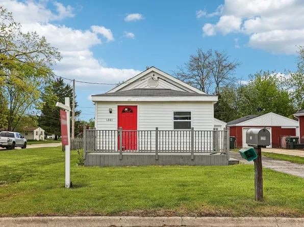 1201 Franklin Ave, Winthrop Harbor, IL 60096