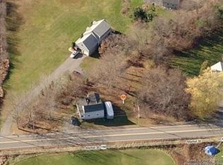 224 Market St, Amesbury, MA 01913