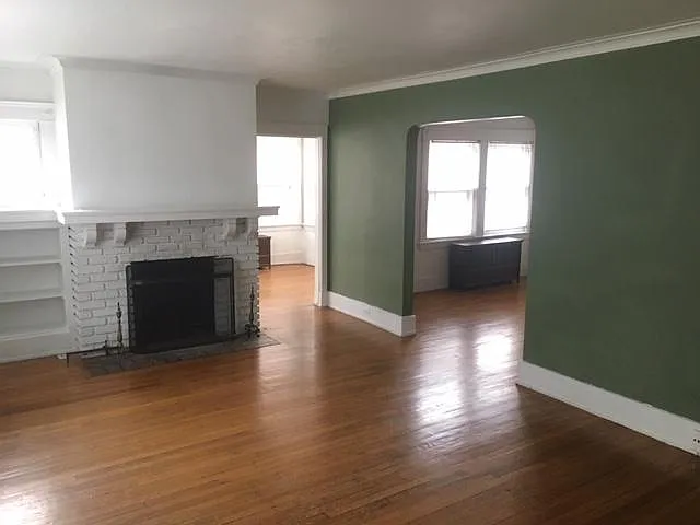 2134 Stillman Rd — Photo 2