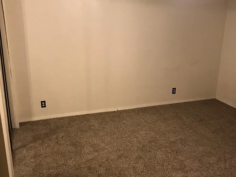 1304 Buena Vista Dr SE — Photo 13
