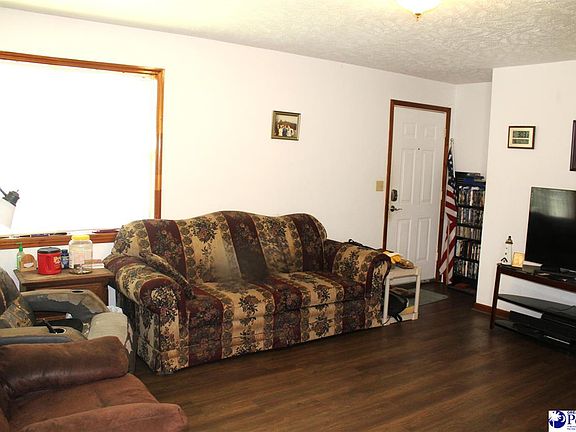 5th image of 510 Mullins St