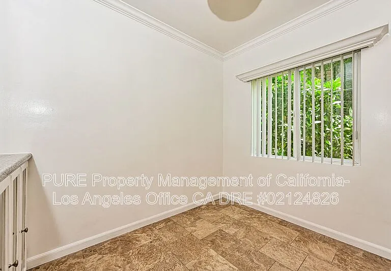 1527 Harvard St #2 — Photo 3