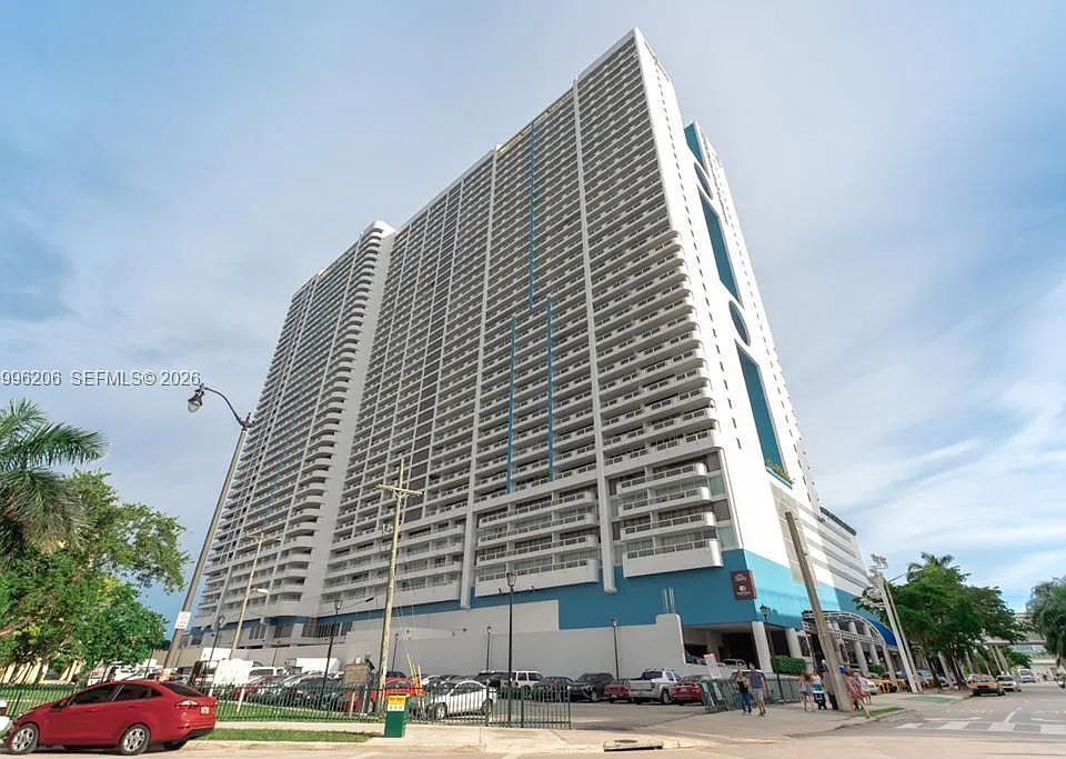 1717 N Bayshore Dr #A-2254