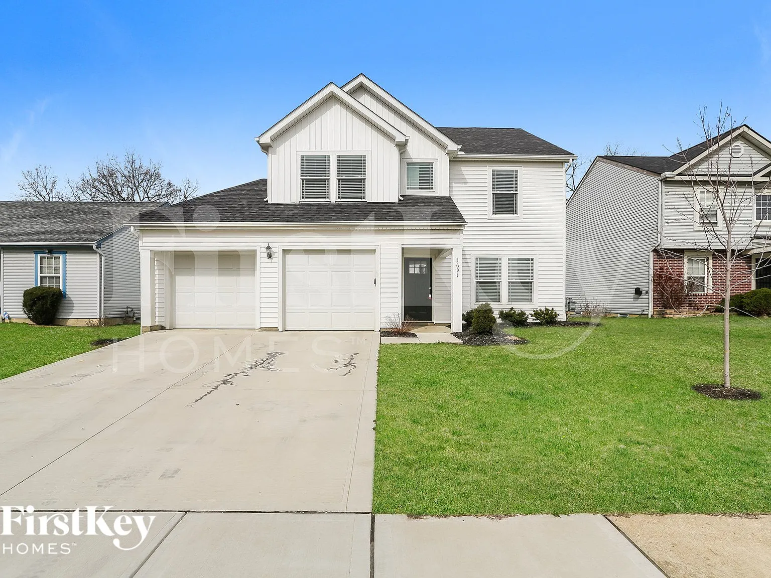 4 bed, 2.5 bath, 1704 sqft, $3,000 — Photo 1