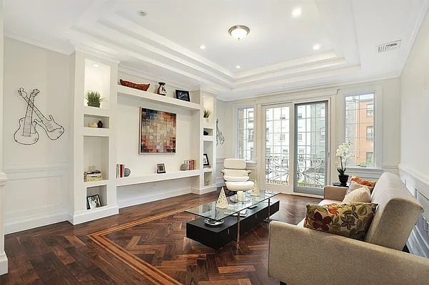 Sold by Corcoran | media 32