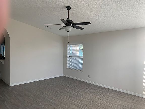 4th image of 63 Ocean Dr